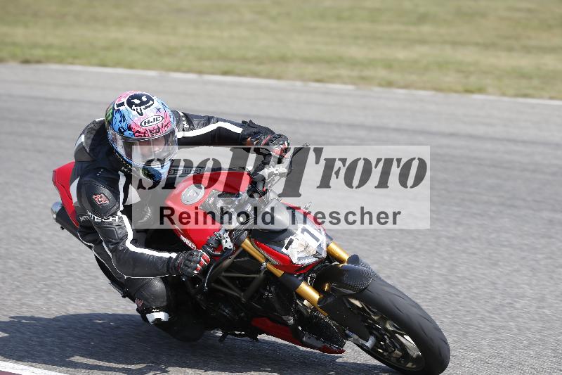 Archiv-2025/49 26.08.2025 Cornu Master School ADR/blau-bleu/51